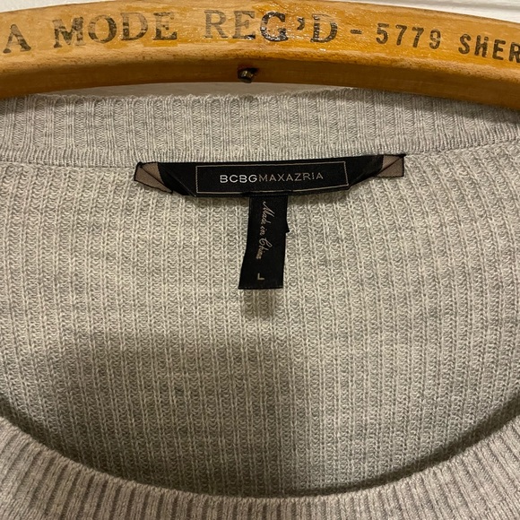 BCBG LONG SLEEVE SHIRT - Picture 3 of 3